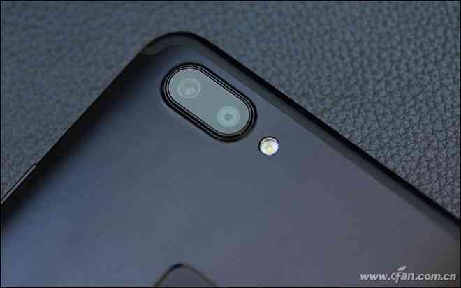 vivo X20全面屏手机深度评测:2998元值不值得入手? vivo X20全面屏手机深度评测:2998元值不值得入手?